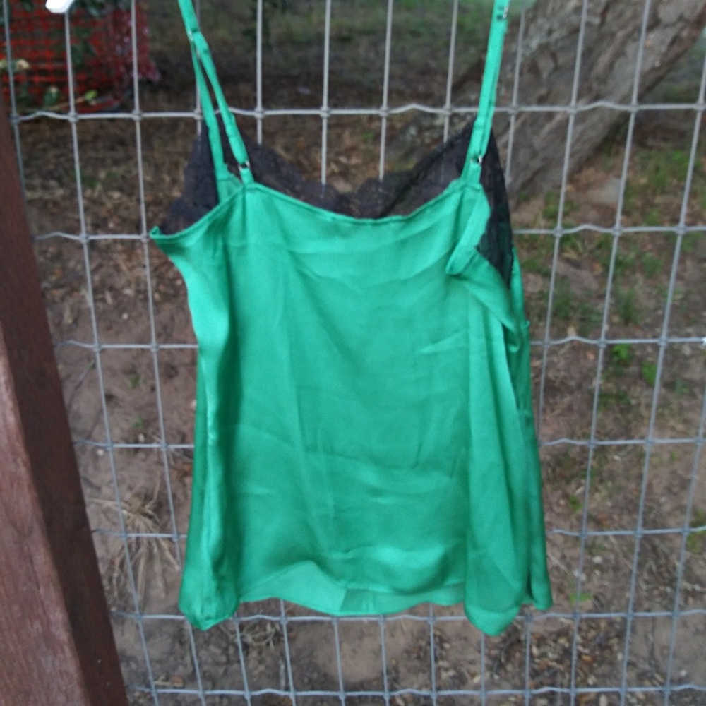 Pretty Cami - Picture 2 of 2